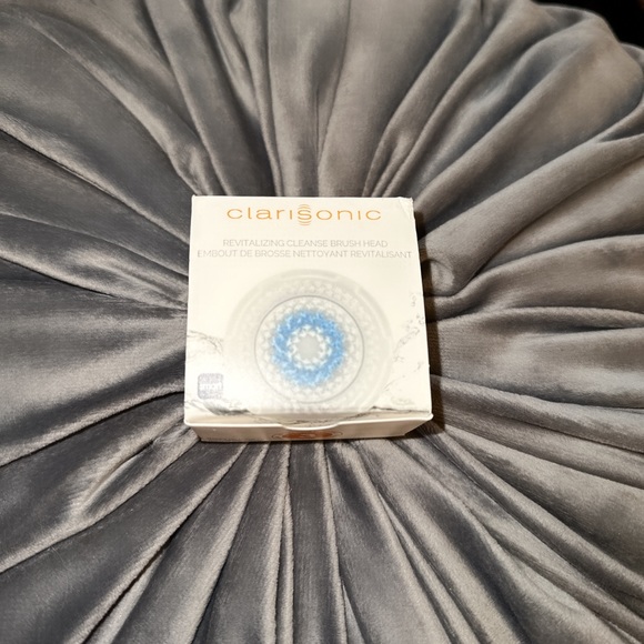 G💎Authentic New Clarisonic Revitalizing Cleanse Brush Head Replacement Rare One - Picture 6 of 10